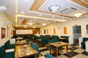 Restaurant - Hotel Shree Khodiyar By Rangoli Udaipur (Udaipur)