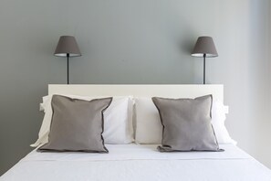 3 chambres, fer et planche à repasser, Wi-Fi gratuit, draps fournis
