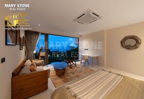 5 bedrooms, desk, free WiFi, bed sheets