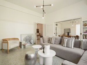 Smart TV, ping pong, books, printers