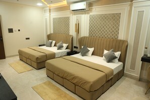 Firemannsrom – familie | Skrivebord for bærbar PC og wi-fi (inkludert)