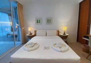 Unclassified image, 3 of 21, button