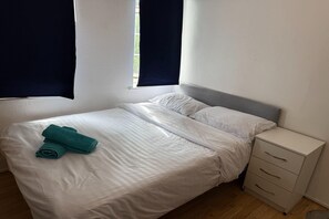 1 bedroom, desk, iron/ironing board, free WiFi