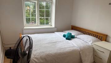 1 bedroom, iron/ironing board, Internet