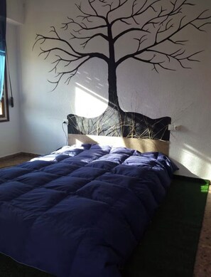 3 bedrooms, iron/ironing board, WiFi, bed sheets - 10 MINUTES FROM THE RAMBLA (Alacant)