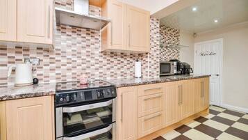 House, 3 Bedrooms | Interior