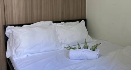 Room-aj Staycation at Shore 2