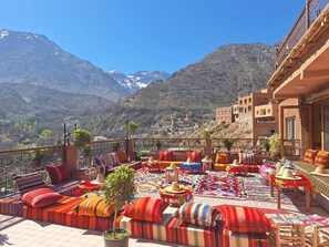 Outdoor dining - Imlil Oasis  - Oasis D'imlil (Imlil)
