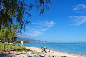 Beach - LOBELIA *** 2-bedroom apartment 200m from the beach of Trou d'Eau Saline les Bains La Réunion (ST PAUL)