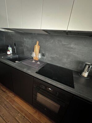 Four, plaque de cuisson, lave-vaisselle