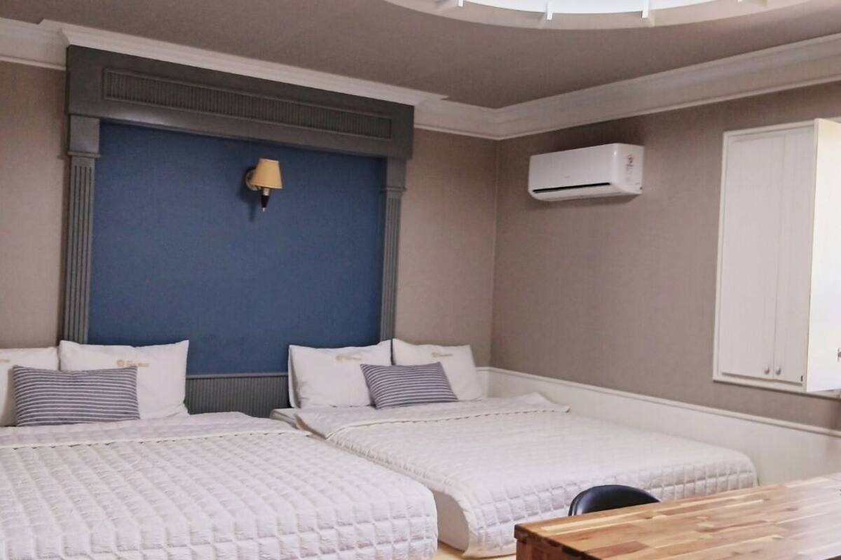 Standard Quadruple Room, Mountain View | Desk, laptop workspace, free WiFi