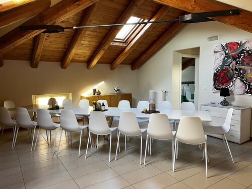 Private historic house for groups with terrace 24 guests 6 apartments Monferrato