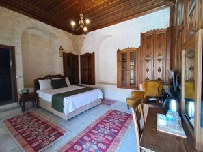 Standard Double Room, Courtyard View | Iron/ironing board, free WiFi, bed sheets