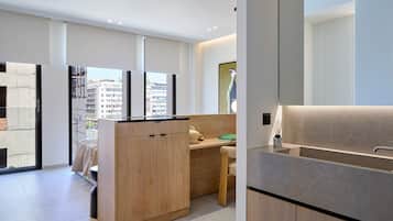 Suite | 3 bedrooms
