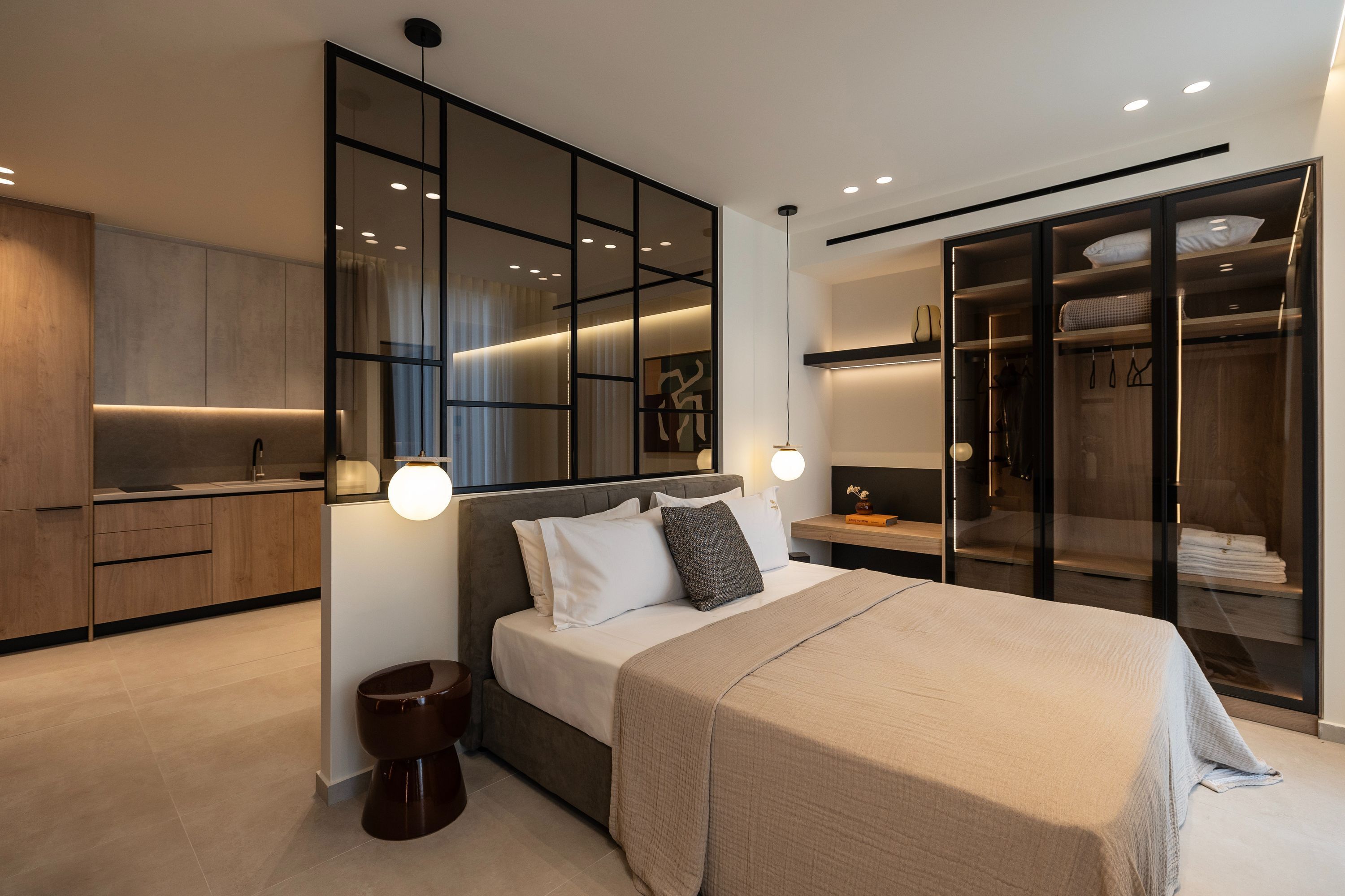 House, Smoking | 9 bedrooms, desk, iron/ironing board