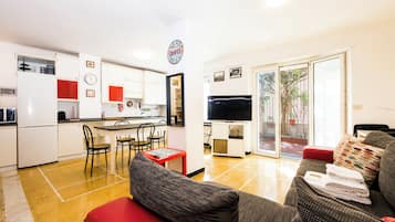 Appartement, 2 chambres, terrasse | Coin séjour