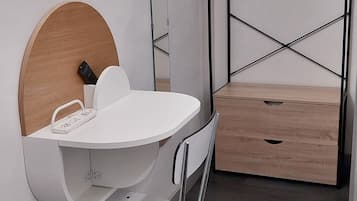 Cortinas blackout, tabla de planchar con plancha y wifi gratis
