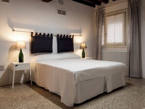 Family Double or Twin Room | Blackout drapes, iron/ironing board, free WiFi