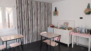 Dagelijks selfserviceontbijt inbegrepen