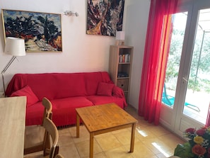 TV, books