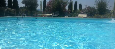 Piscina all'aperto