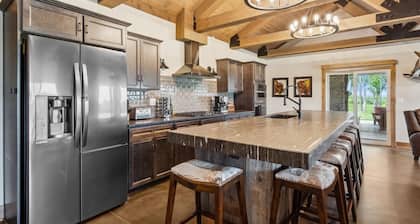 Rantoul Wilderness Ranch On 440 Acres With Hot Tub