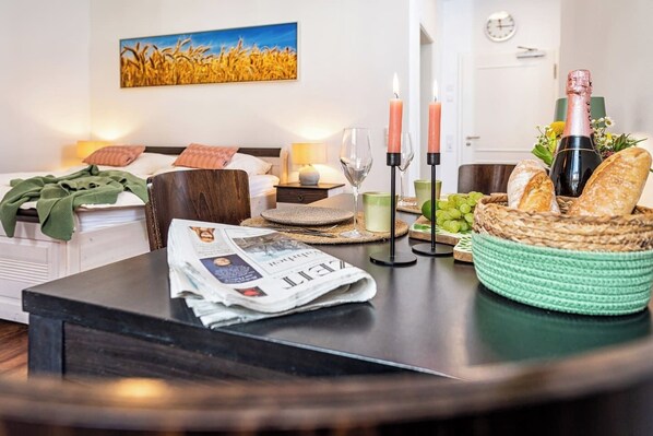 1 室のベッドルーム、WiFi、ベッ ドシーツ