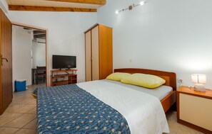 2 bedrooms, free WiFi