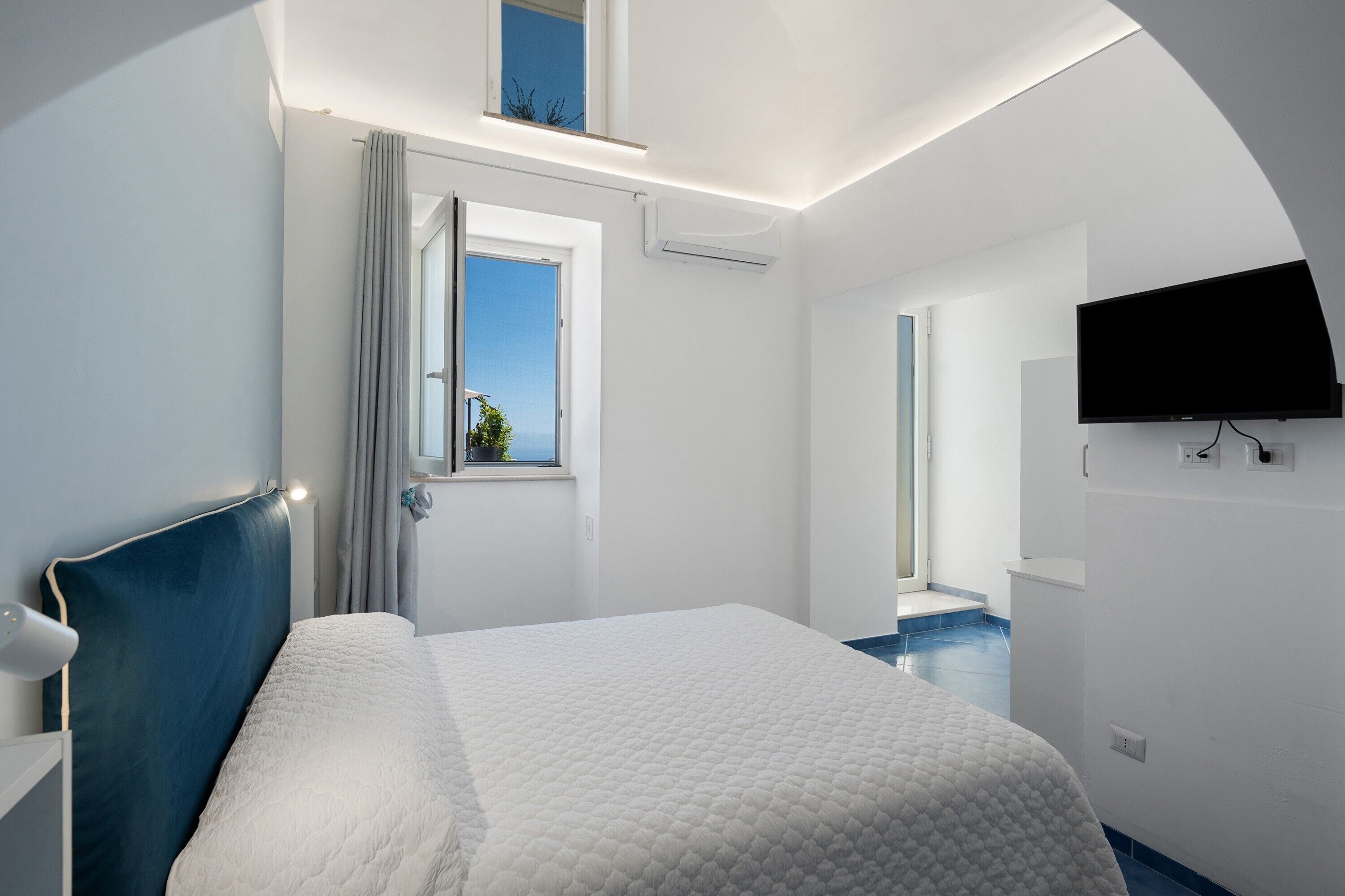 1 camera, Wi-Fi, lenzuola