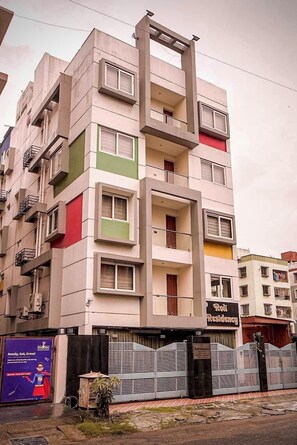 واجهة المنشأة