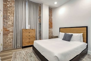 1 bedroom, travel cot, WiFi, bed sheets