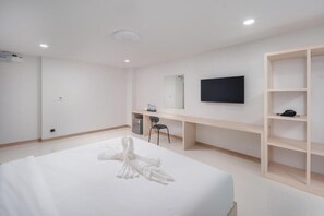 Comfort Single Room, City View | Laptop workspace, blackout curtains, free WiFi
