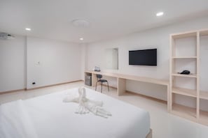 Comfort Single Room, City View | Laptop workspace, blackout curtains, free WiFi
