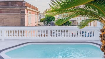 Piscina all'aperto