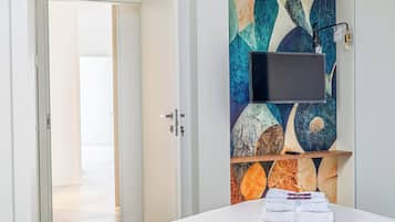 2 Schlafzimmer, Schreibtisch, Bügeleisen/Bügelbrett, kostenloses WLAN