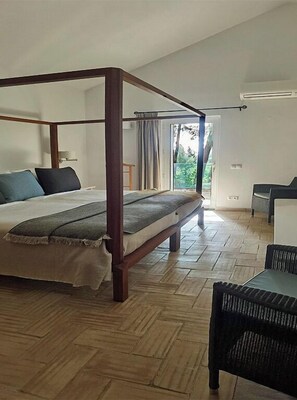 1 dormitorio, caja fuerte, tabla de planchar con plancha y wifi gratis