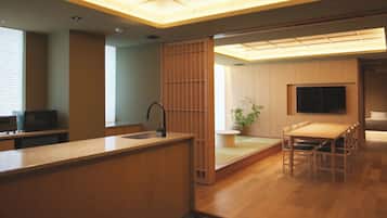 Japanese-style Apartment, 2 Bedrooms, Kitchen | Living area | 36-inch flat-screen TV with satellite channels