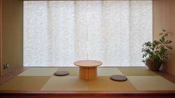 Japanese-style Apartment, 2 Bedrooms, Kitchen | Interior