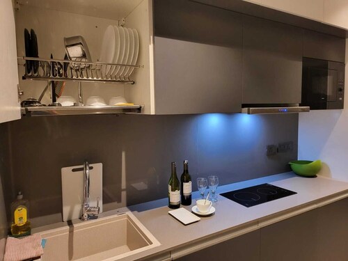 Charming 1-bedroom apartment in wonderful Noida with AC