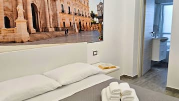 2 Schlafzimmer, Schreibtisch, schallisolierte Zimmer