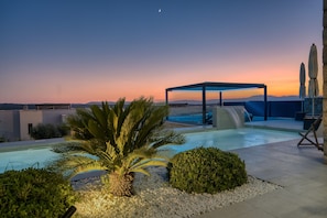 Seasonal outdoor pool, a heated pool