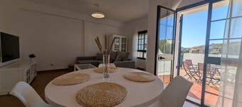 66 Livingtariff Summer Azul