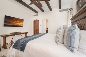 5 habitaciones, tabla de planchar con plancha y wifi gratis 