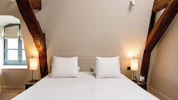 Premium bedding, pillowtop beds, free minibar items, in-room safe