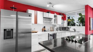 Fridge, microwave, oven, stovetop - Tropical Escape | with Pool | Tennis | Cabo Rojo (Miradero)