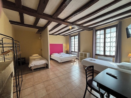 Quadruple Room | Free WiFi