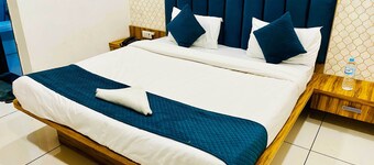 Hotel Shyam Palace