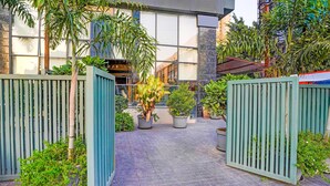 House | Reception