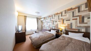 In-room safe, blackout curtains