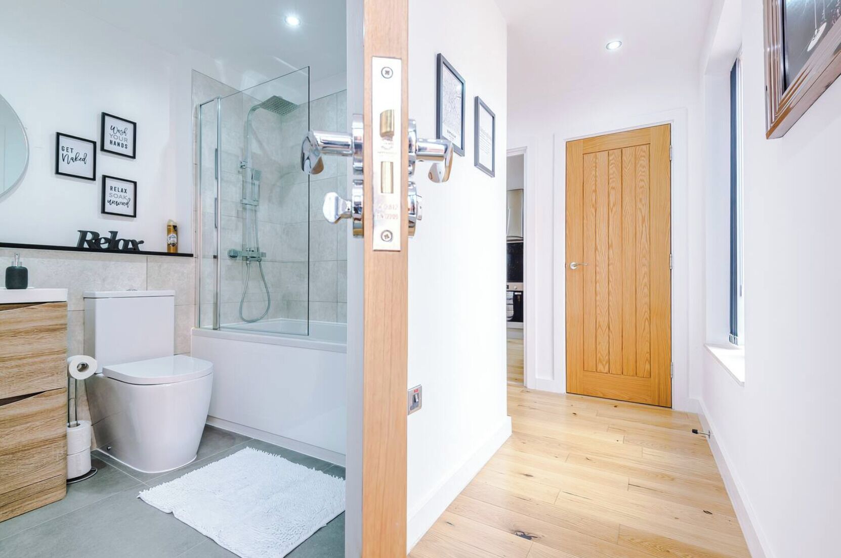 Apartment | Bathroom